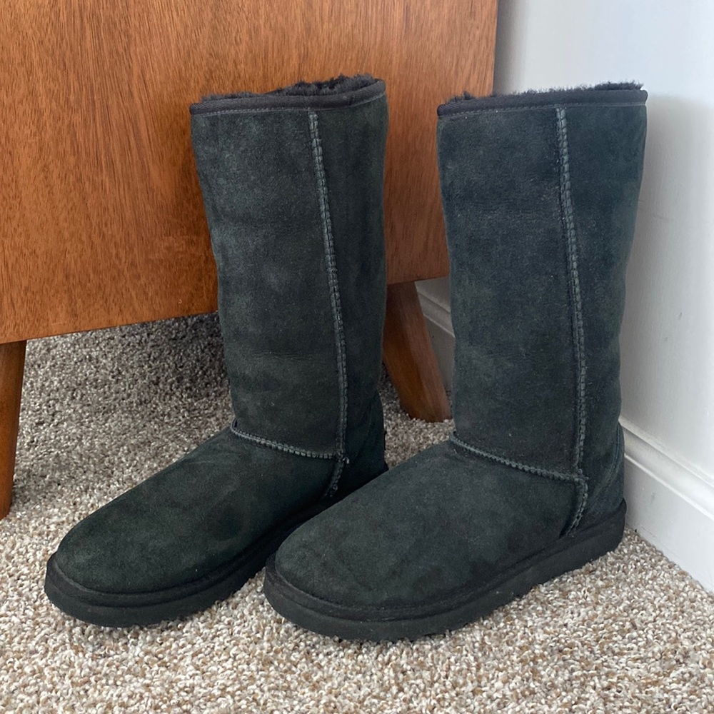 Tall black Uggs
